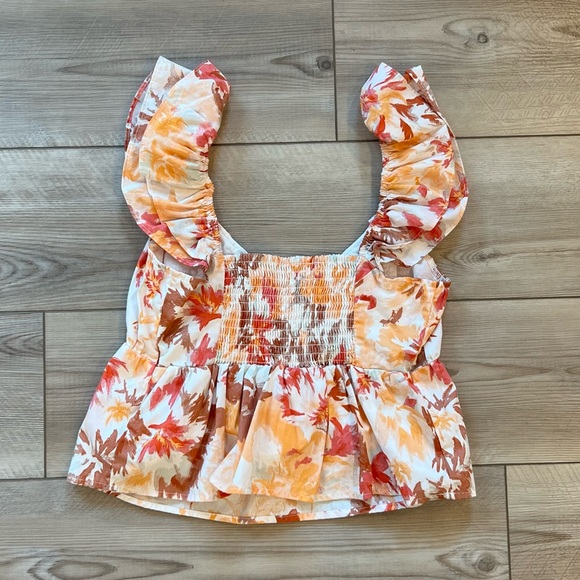 Abercrombie & Fitch - Ruffle Poplin Crop Top - Picture 2 of 4